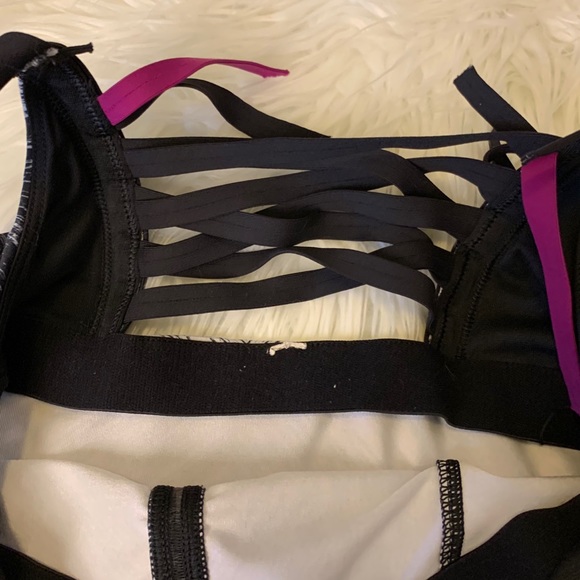 🌿 {Lululemon} Tank Top Strappy Back Heat Wave Design Flawed Small/XS 2 Black - Picture 9 of 12